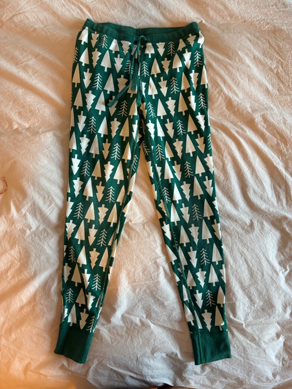 Hanna Andersson Pajama Pants in Winter Green Trees size S